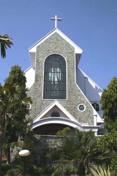 Gereja St. Fransiscus Xaverius Kidul Loji, Jl. Panembahan Senopati 22 YK dilihat dari arah depan, foto: a.sartono