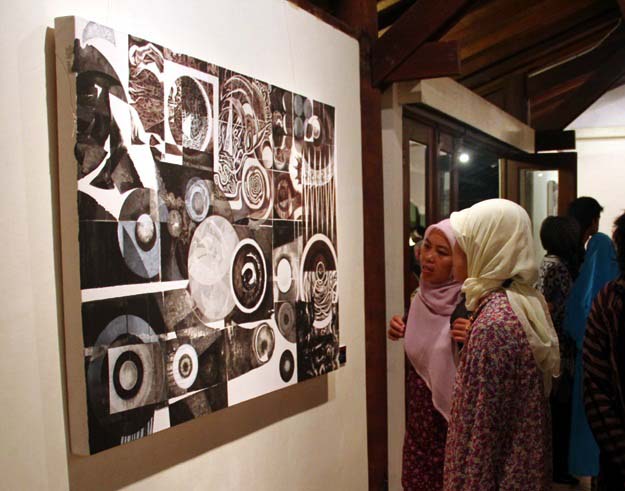 Tri Hadiyanto, Tembi Rumah Budaya, spiritual, abstrak, pameran seni rupa, foto: Barata