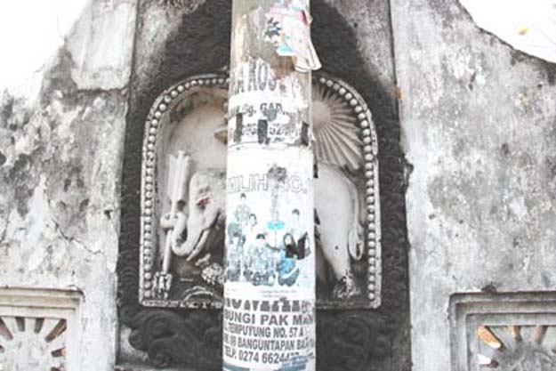 Makam Gajah Namun Bukan untuk Menguburkan Gajah