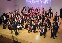 Batavia Madrigal Singers Kerap Memberikan Kejutan dalam Konsernya foto - Image Dynamic